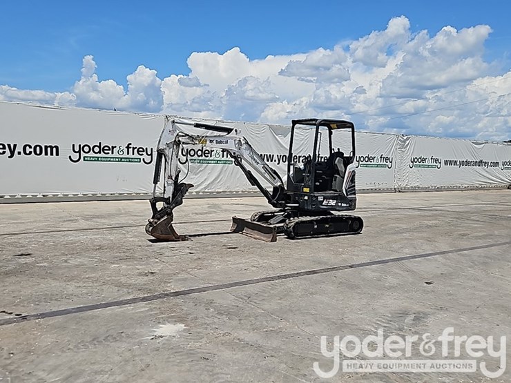 2019-bobcat-e32-image-2