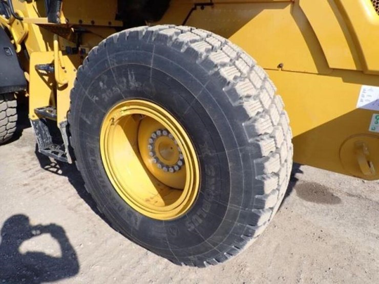 2023-caterpillar-926m-image-51