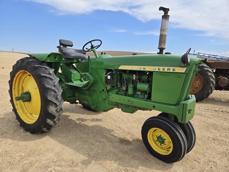 1961-john-deere-2010-image-1