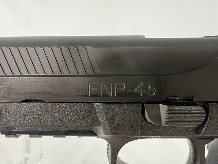 #16-•-fnh-fwp-45-45acp-pistol-61dmp10518-image-14