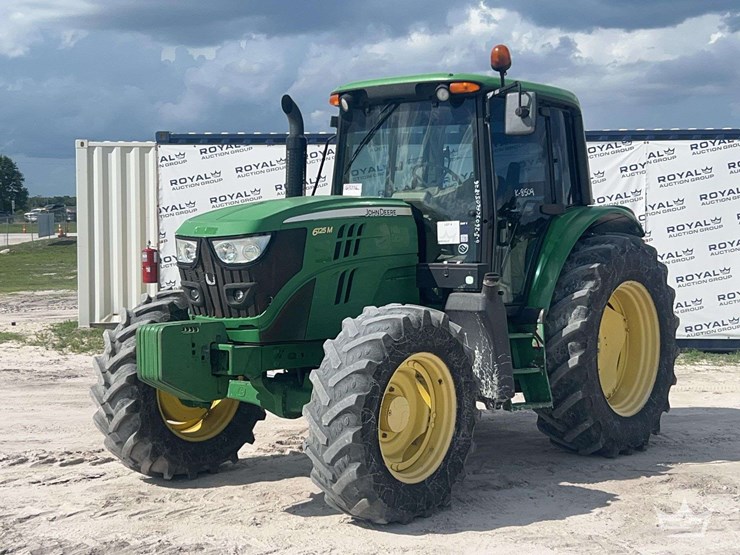 2014-john-deere-6125m-image-1