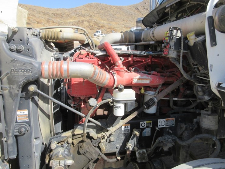 2013-kenworth-t800-image-6