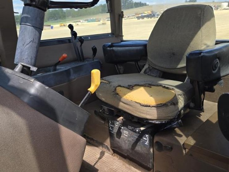 john-deere-8450-image-22