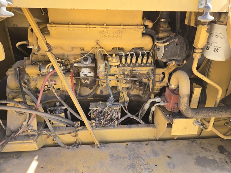 new-holland-tr97-image-16