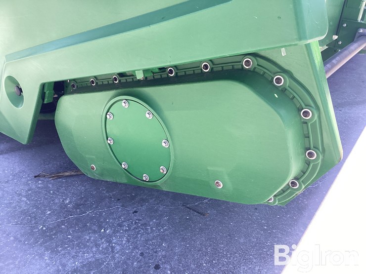 2022-john-deere-c16r-image-11