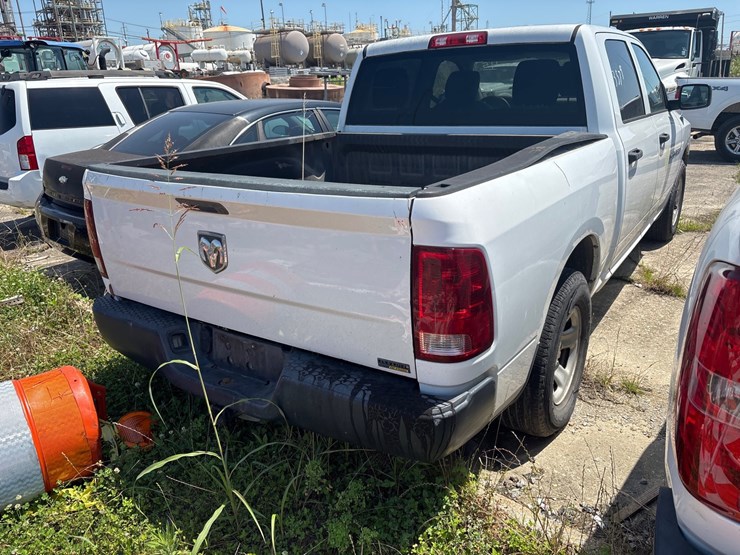 #45-•-2012-dodge-1/2-ton-truck-/-no-keys-image-3