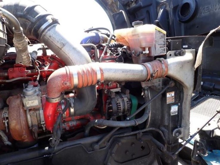 2019-kenworth-t880-image-33