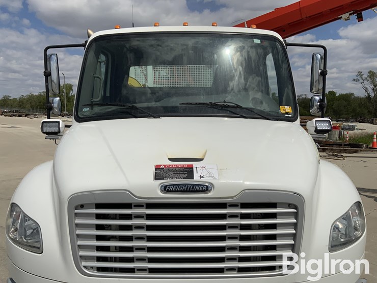 2014-freightliner-m2-106-image-19