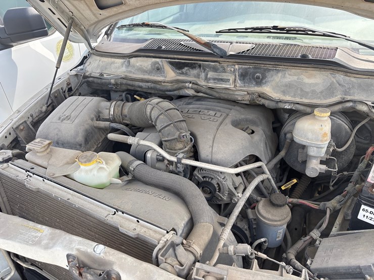 #10-•-2009-dodge-3/4-ton-pickup-truck-image-11