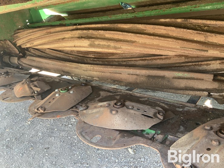 2015-john-deere-w235-image-18