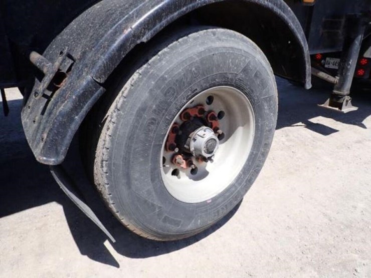 2007-axle-end-dump-image-40