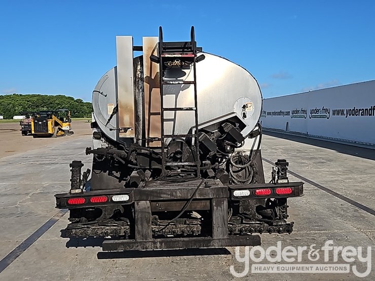 2016-kenworth-t300-image-14