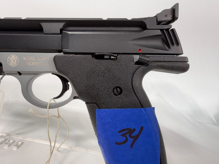 #34-•-smith-&-wesson-22a-1-22lr-pistol-umb1168-image-10