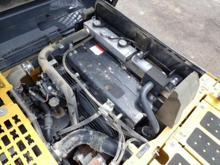 2022-komatsu-pc210-lc-11-image-77