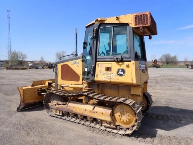 2005-deere-450j-lt-image-7