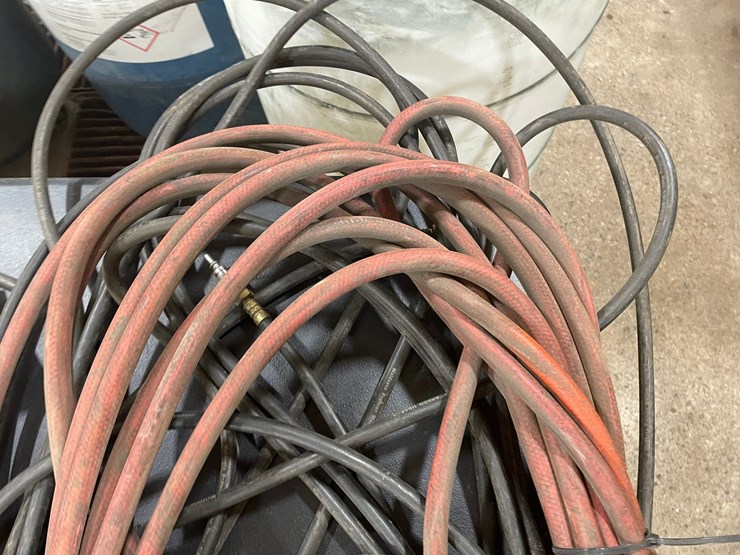 #4599-•-(2)-air-hoses-image-4