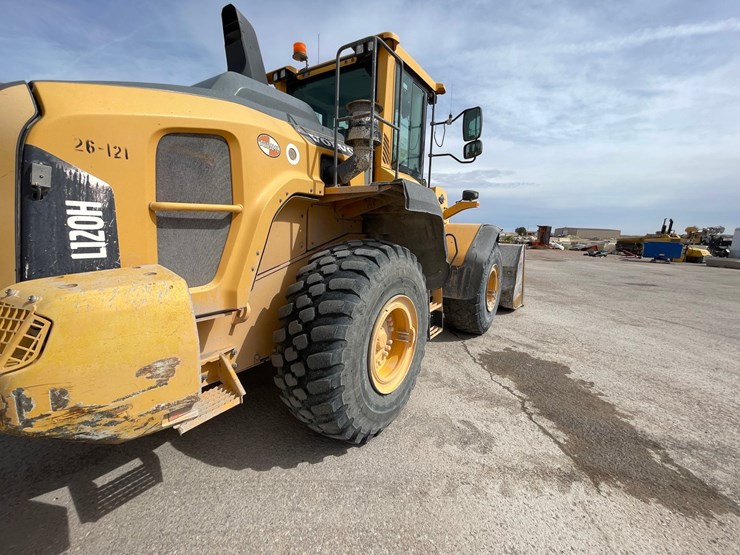 2014-volvo-l120h-image-83