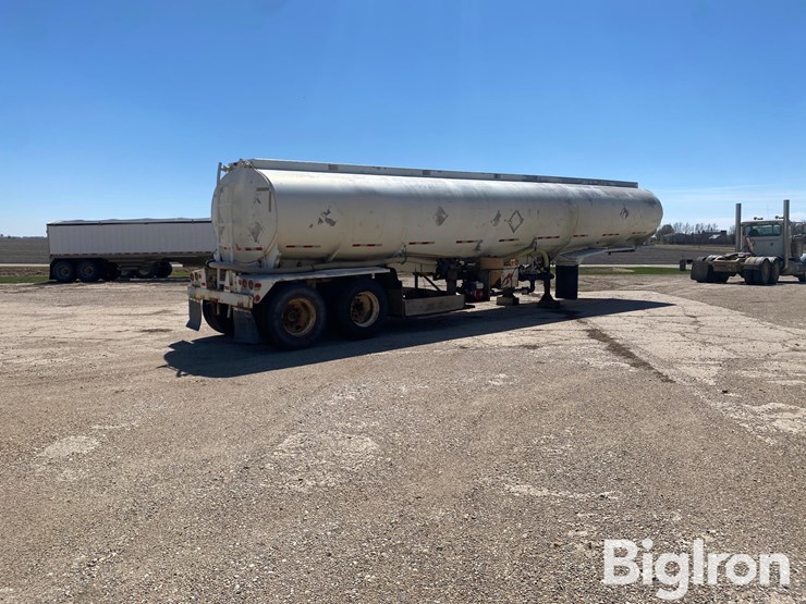 1969-fruehauf-trailer-image-5