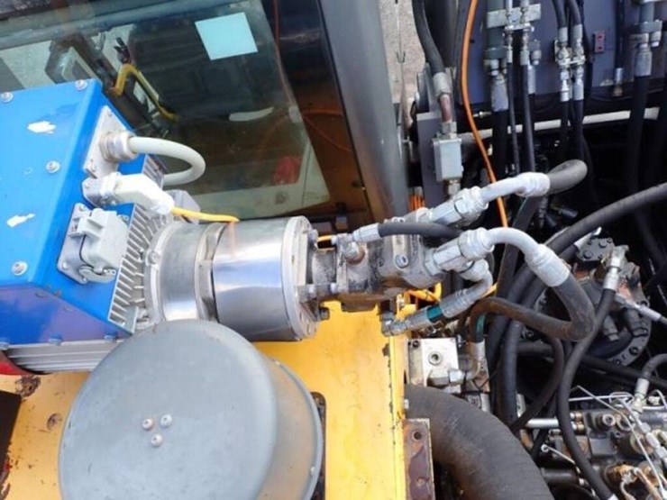 2015-volvo-ec250el-image-75