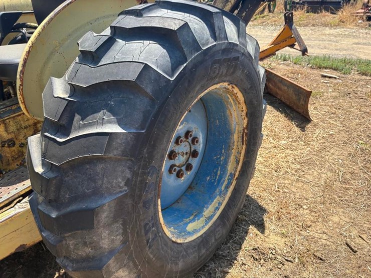 ford-tractor-image-9