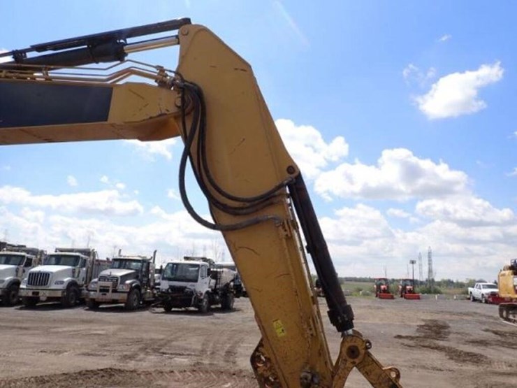 2016-caterpillar-336el-image-28