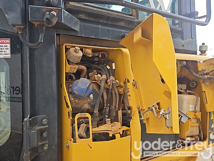 2020-komatsu-d39pxi-24-image-18