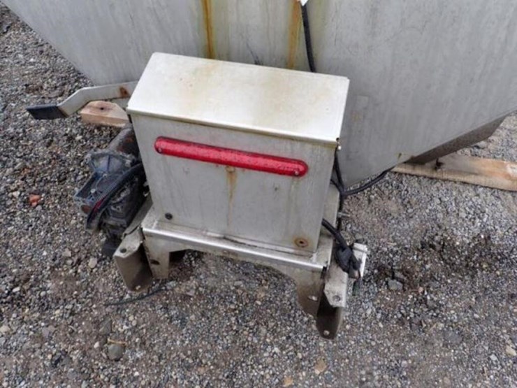 fisher-9-ft-stainless-truck-mounted-salter/sander-image-8