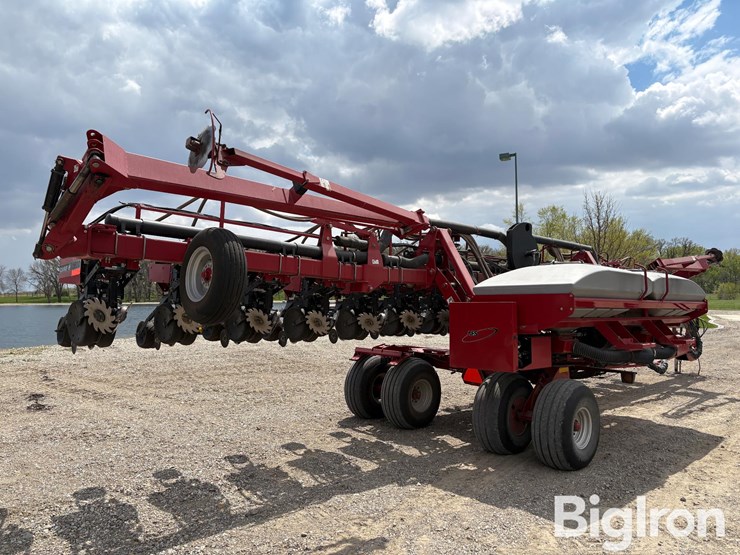 case-ih-1200-image-5