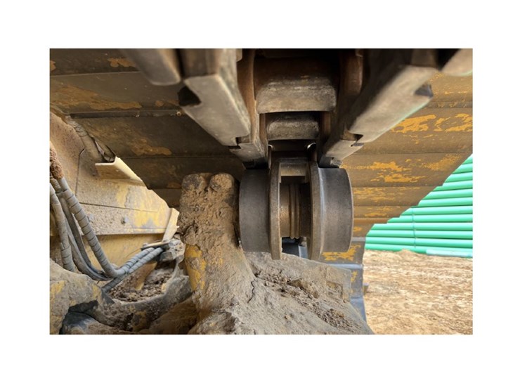 2024-komatsu-d61px-24-image-13