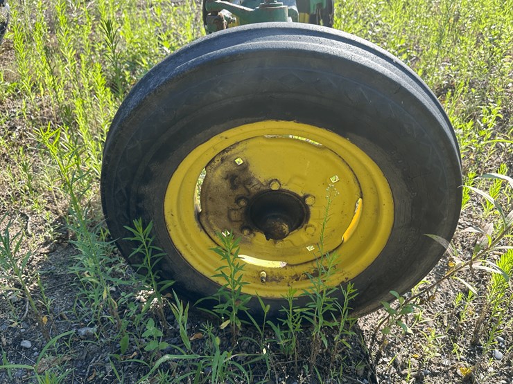 john-deere-40-image-12