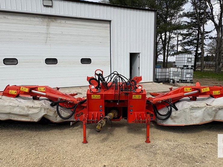 kuhn-fc883-image-2