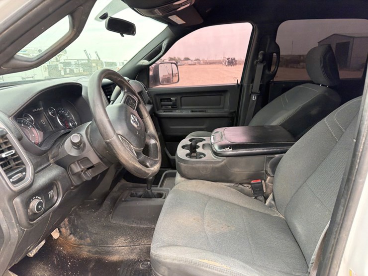 2021-dodge-ram-2500-image-9