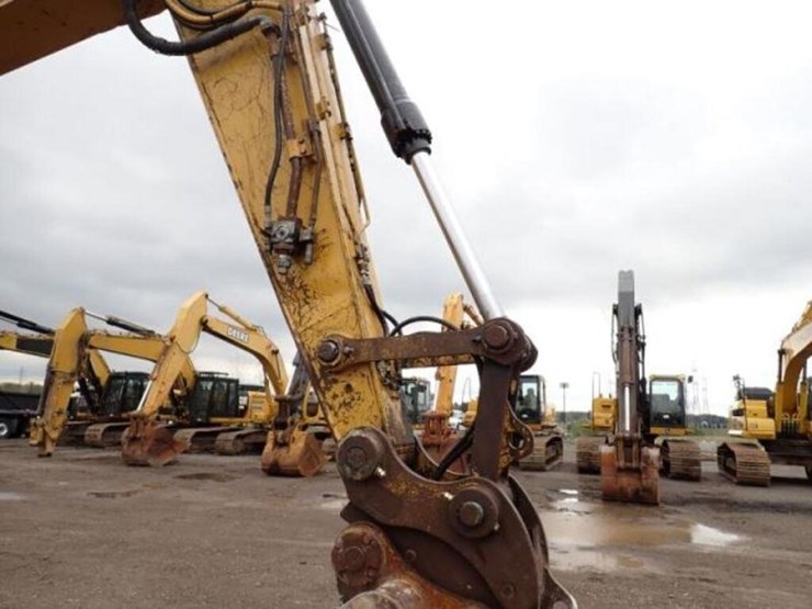 2013-caterpillar-321d-lcr-image-36
