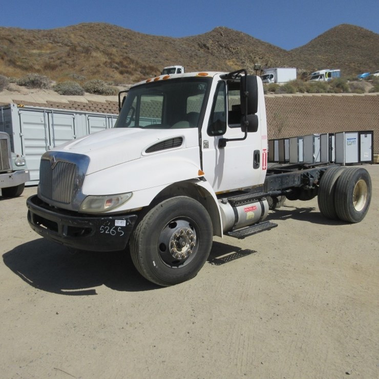 2012 INTERNATIONAL 4300