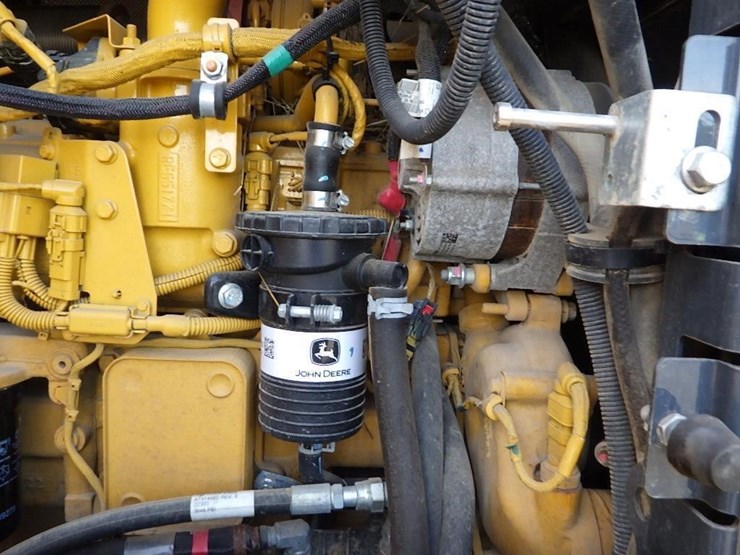 2023-john-deere-544-image-16