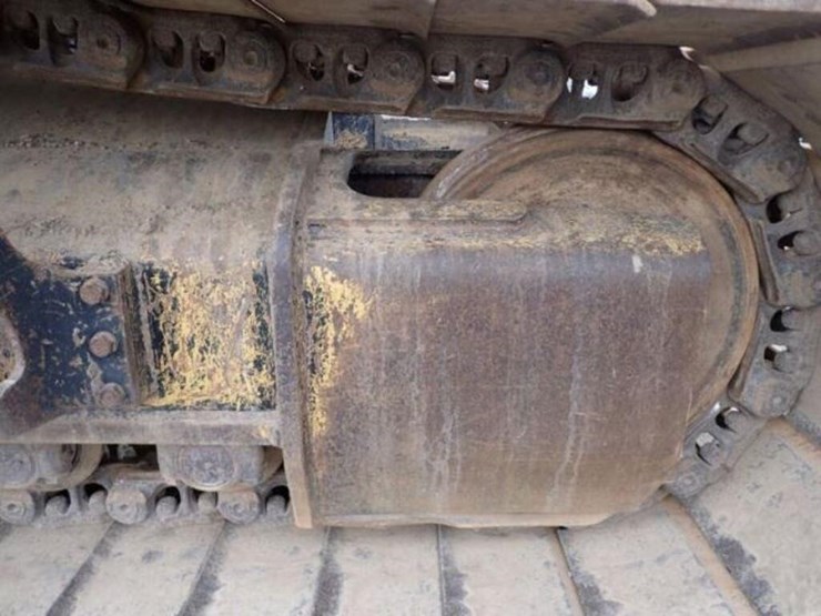 2015-caterpillar-349fl-image-50