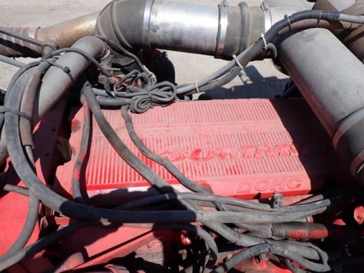2004-peterbilt-379-image-26