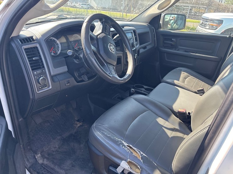 2016-dodge-ram-2500-image-6