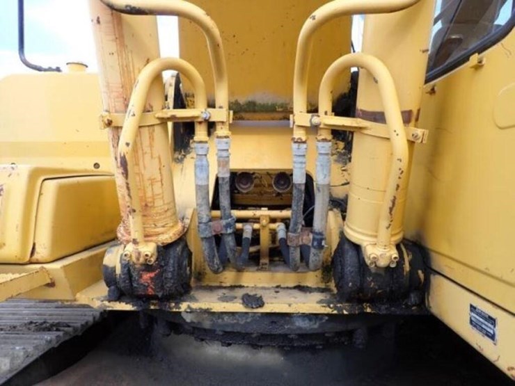 2001-deere-270-lc-image-22