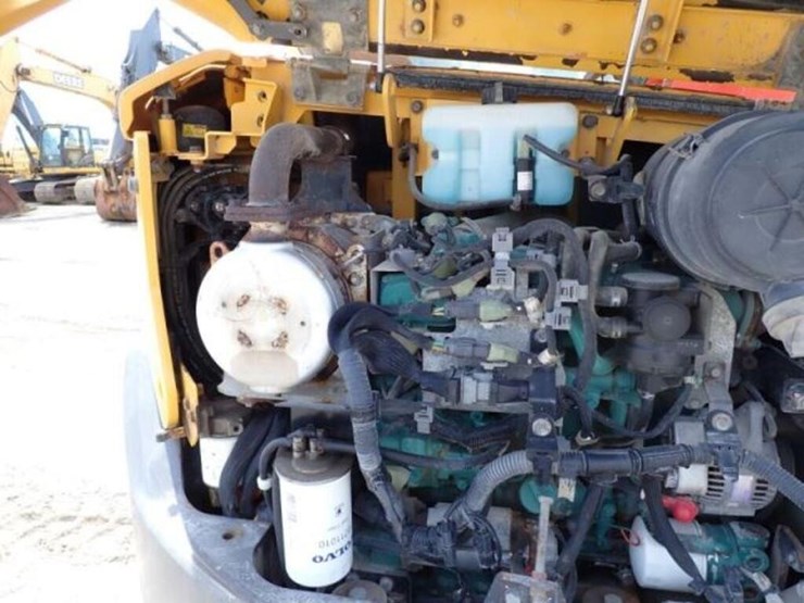 2015-volvo-ecr58d-image-60