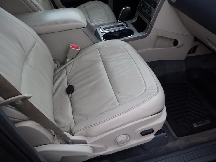2009-ford-flex-image-21
