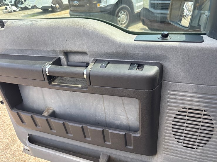 2012-ford-f250-image-12