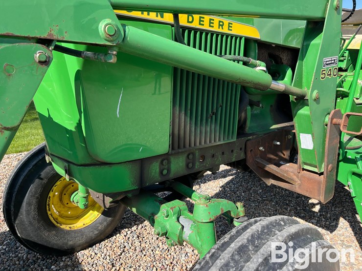 john-deere-4010-image-12