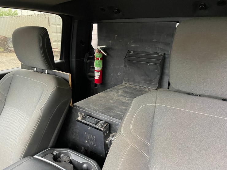 2019-dodge-ram-3500-image-44