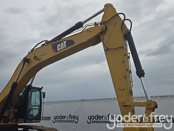 2017-caterpillar-336fl-image-28