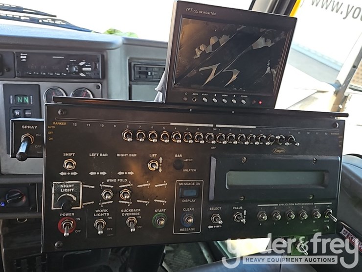 2016-kenworth-t300-image-30