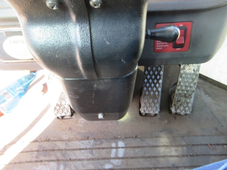 2006-deere-644j-image-14