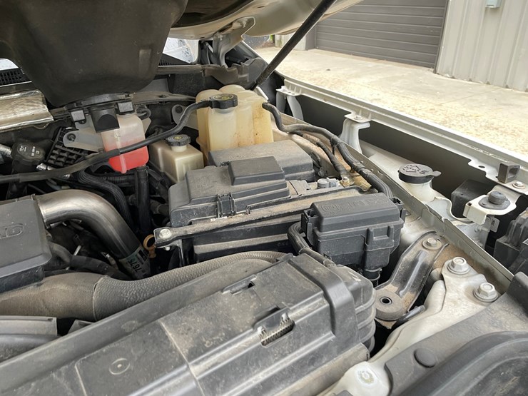 2020-gmc-3500-image-47