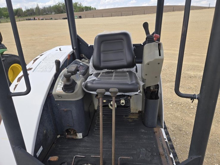 bobcat-335-image-14