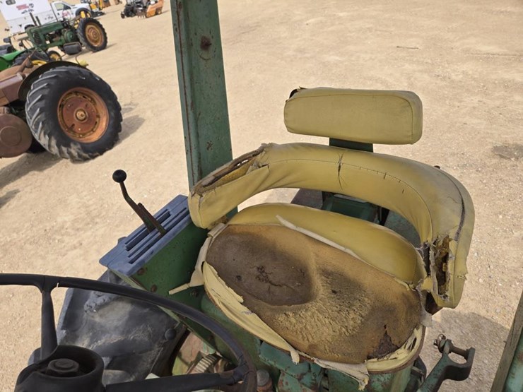 john-deere-4020-image-8
